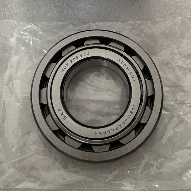Подшипник роликовый цилиндрический NJ203ECP SKF ﻿ Швеция купить по выгодной цене оптом из Китая KMY 17*40*12mm